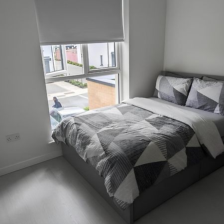 New House, Private Rooms In A Peaceful Neighborhood 더블린 외부 사진